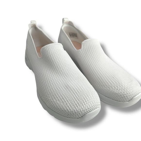 NEW Skechers Go Walk Joy Day Walking Sneakers in White Size 8 Slip On Comfort - Picture 2 of 12